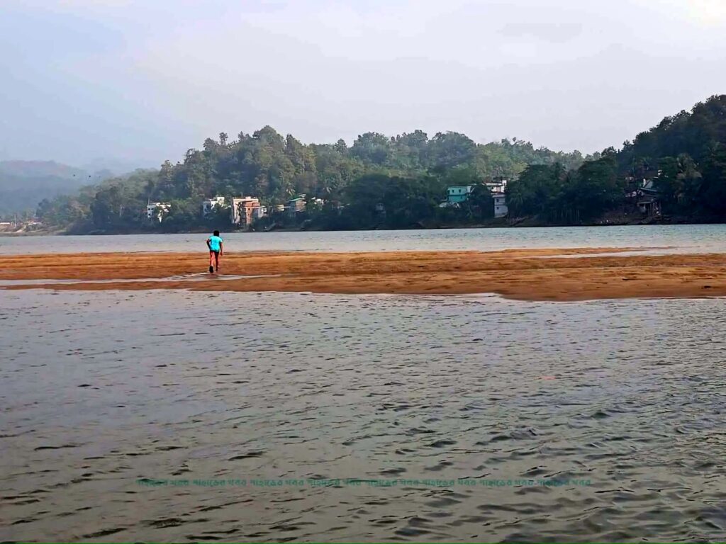 নতুন চর